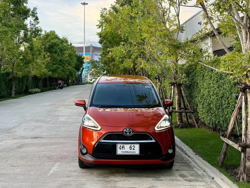 (แจ้งรหัสรถ CH62) #Toyota #Sienta 1.5 V ปี 2017 รุ่นท็อป รูปที่ 2
