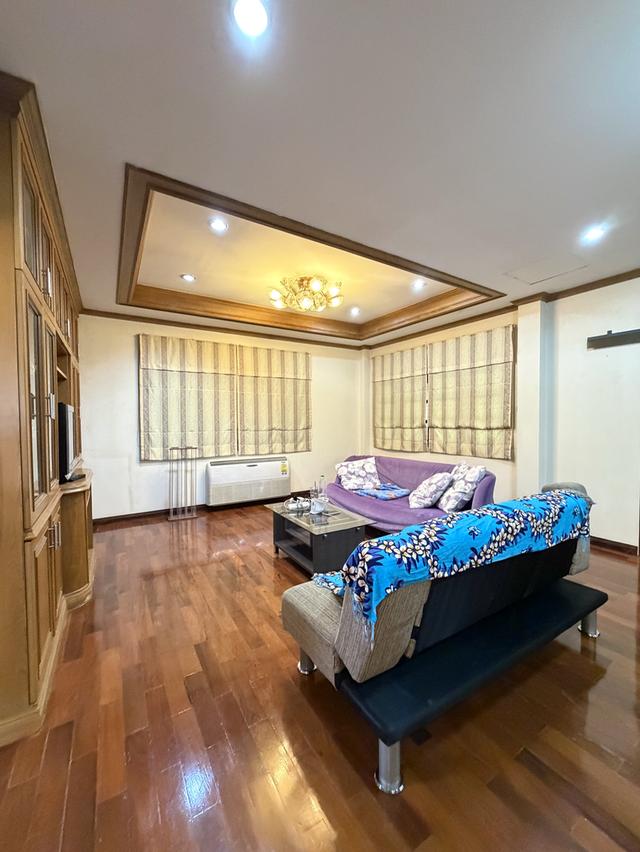 บ้านเดี่ยว เดินทางสะดวก 16