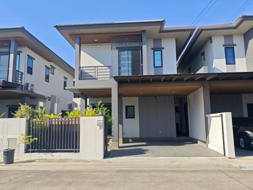 บ้านแฝด หมู่บ้านภูมิชนก พุทธมณฑลสาย 4-5 2