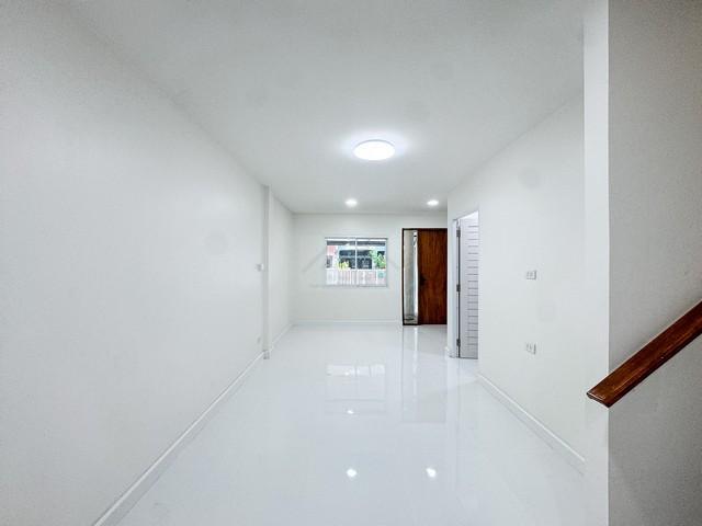 ขาย ทาวน์โฮม  Baan 84 Mansion หมู่บ้าน 84 แมนชั่น ประดิษฐ์มนูธรรมซอย 3 ทำเลดี ใกล้ทางด่วน MRT ลาดพร้าว71 รีโนเวทใหม่พร้อมอยู่  9
