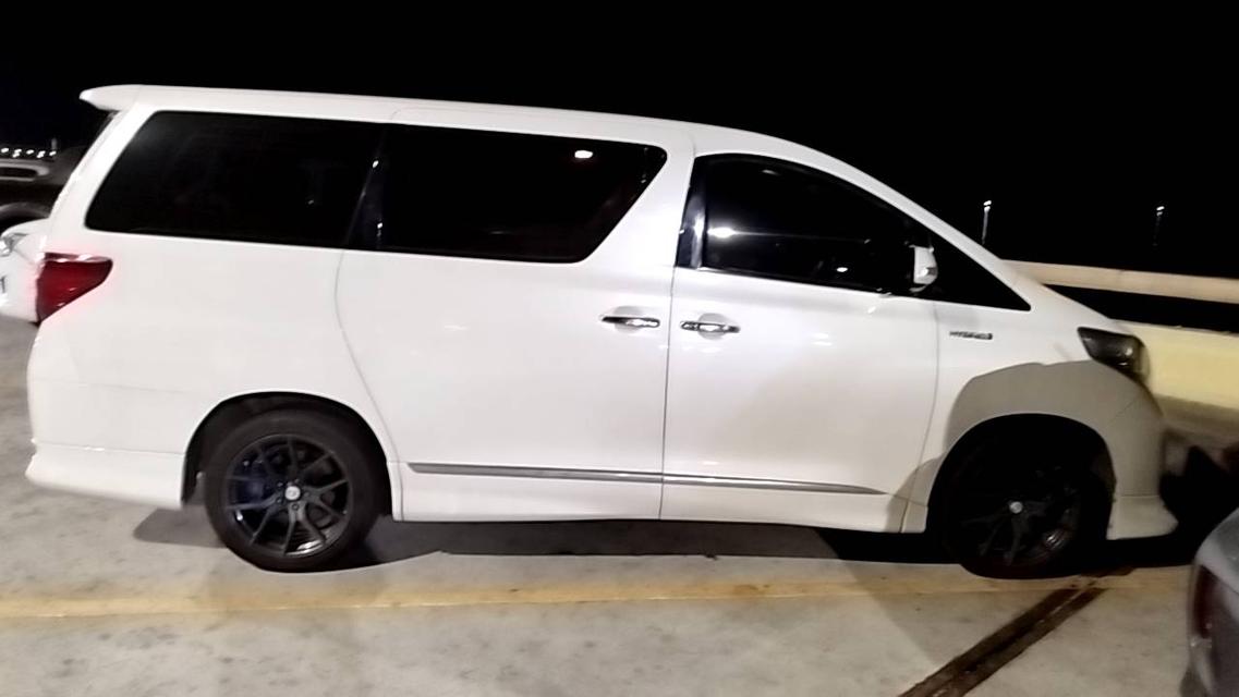 บริการให้เช่ารถตู้ VIP พร้อมคนขับ