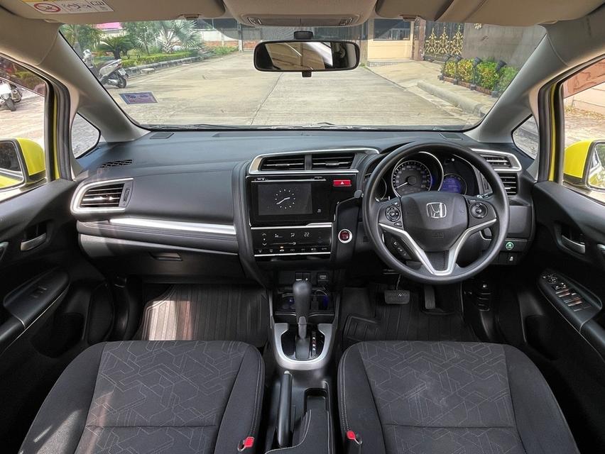 HONDA JAZZ GK 1.5 SV ปี 2014 6