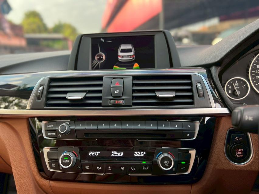 ปี 2016 BMW SERIES 3, 320d LUXURYโฉม F30 ปี12-20 สีดำ เกียร์ออโต้ เครื่องยนต์ดีเซล 15