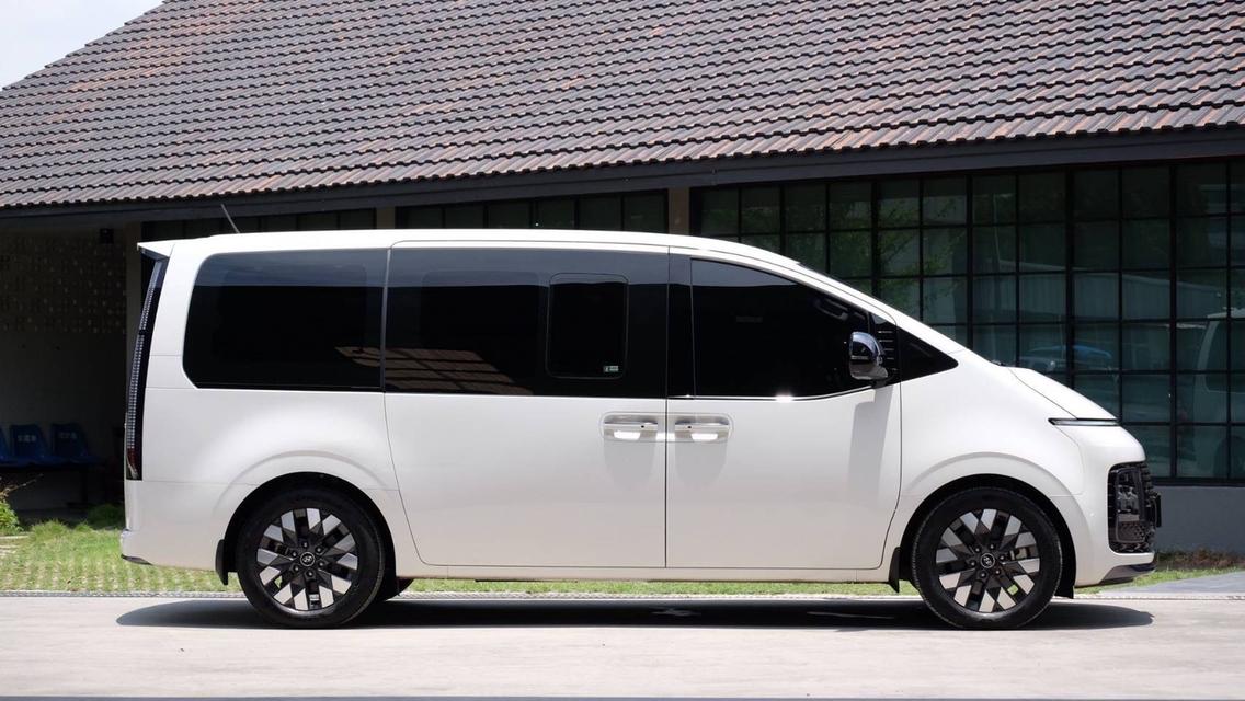 รหัสรถ KN8973 HYUNDAI STARIA 2.2 PREMIUM ปี 2023 8