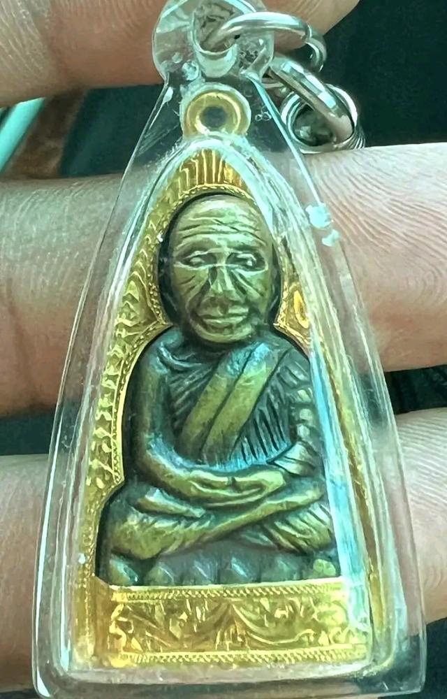 พระเลี่ยมทอง