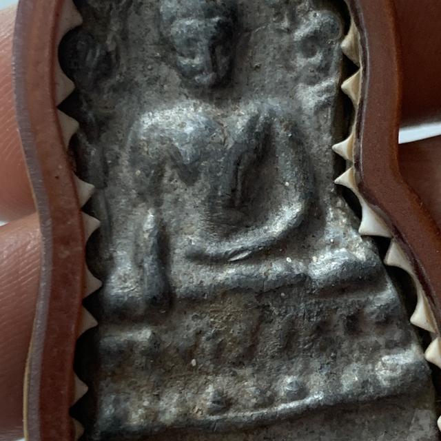 พระเนื้อชินเก่า ไม่ทราบที่ รูปที่ 4