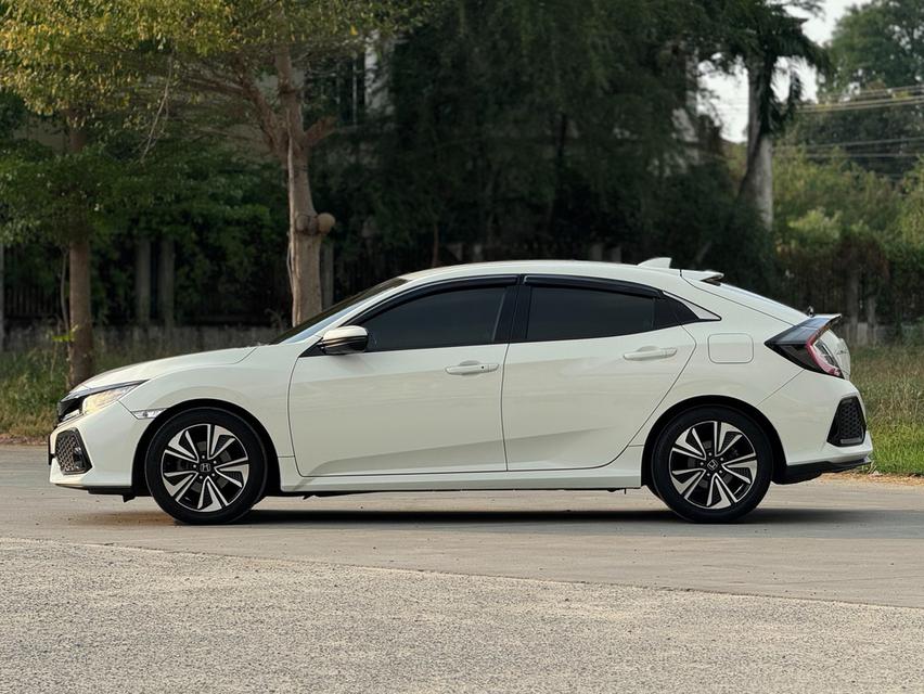 HONDA CIVIC FK 1.5 TURBO สีขาว ปี 2017 เกียรออโต้ รูปที่ 6