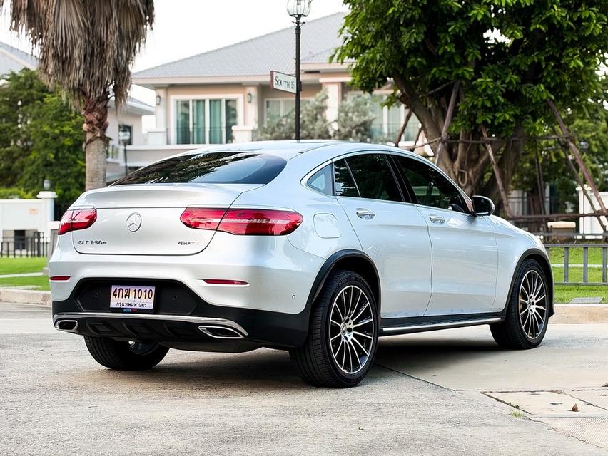 (แจ้งรหัสรถ AVA1010)⭐️ GLC 250d Coupe 4MATIC AMG Plus 2017 ดีเซลล้วน รูปที่ 6