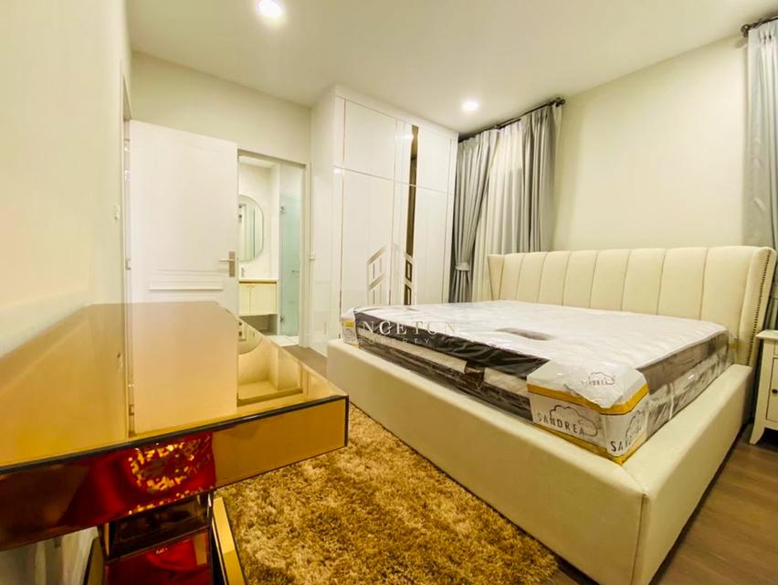 Luxury House For Sale or Rent Nantawan Rama 9 New Krungthep Kreetha Near Wellington International School 15