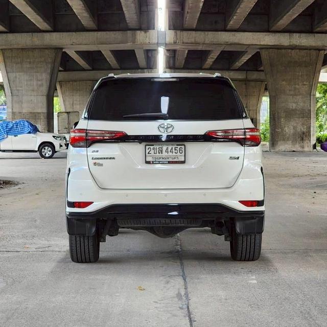 🔥ฟรีดาวน์ รถสวยมือเดียว ตัวท๊อปสุด รถเดิมๆ น๊อตไม่ขยับ Toyota Fortuner 2.8 LEGENDER BLACK TOP 4WD AT ปี 2022 6