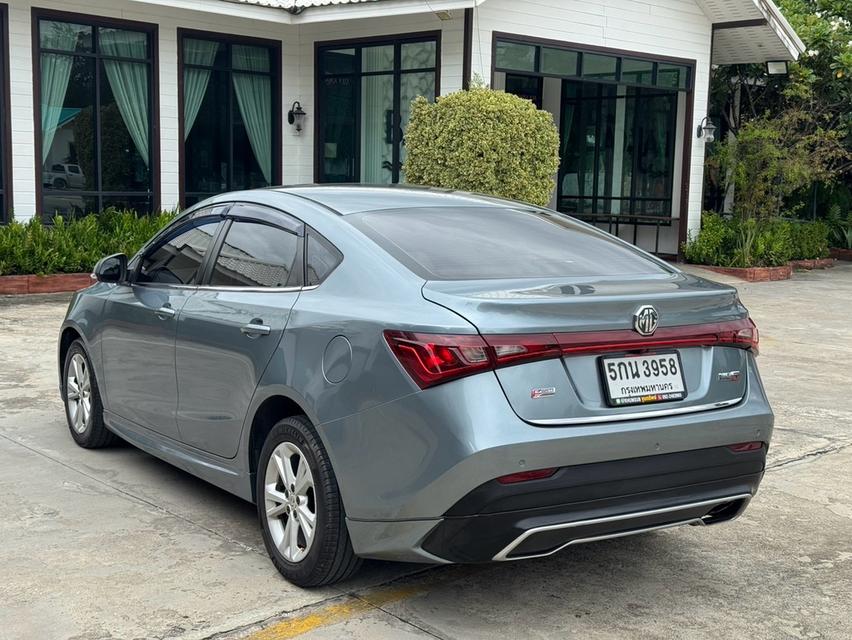 MG5 1.5X Top Sunroof AT 2016 รูปที่ 6
