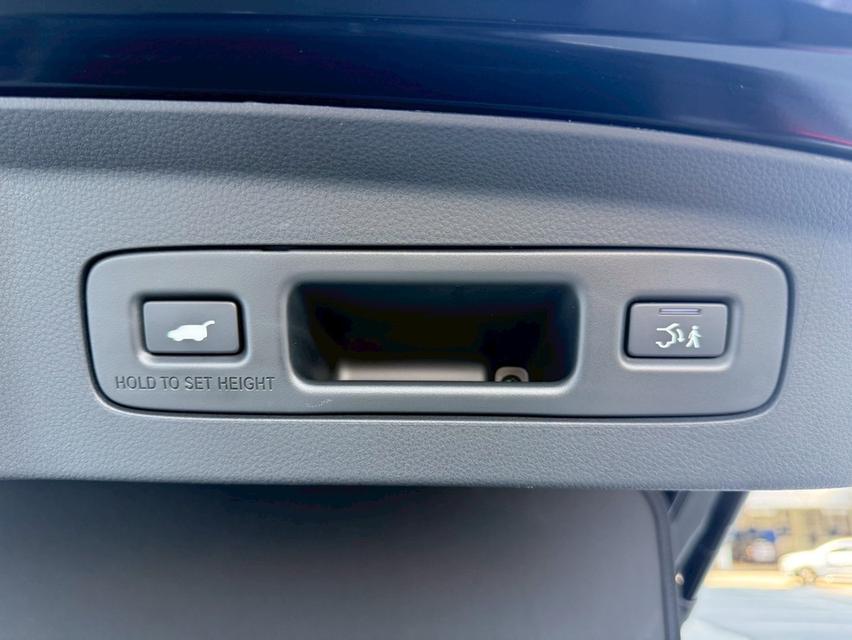 HONDA HRV 1.5RS e-HEV 2025 สีดำ MINOR CHANGE เครื่องเบนซิน e-HEV 16