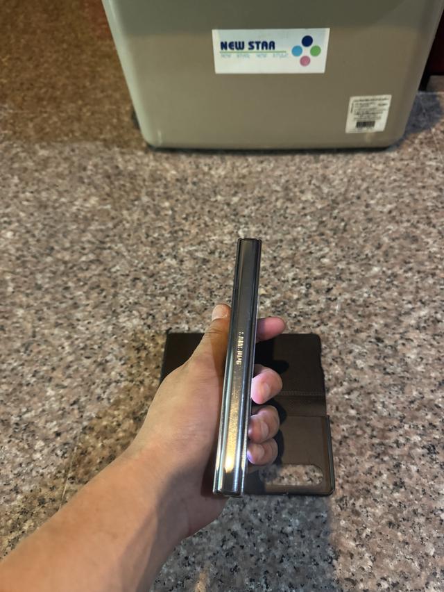 ขายถูกๆๆๆๆSamsungFold4สีใหม่หายาก Gray Green 512กิ๊กเครื่องรีสโตได้ตลอดไม่มีติดแอคเค้าใดๆคับ ( จอขาวจั๊วไม่มีจุดไม่มีเส้นหายากมากๆสภาพนี้คับ )  สภาพ: รูปที่ 5