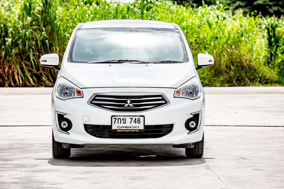 MITSUBISHI ATTRAGE 1.2 GLX สีขาว เกียร์ออโต้ ปี 2017