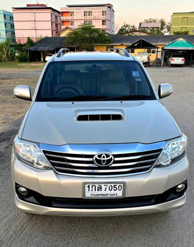 2013 TOYOTA FORTUNER 2.5V AUTO รถสวย  12