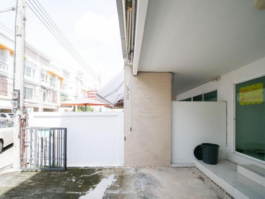 ให้เช่าหรือขายทาวน์โฮมภณาสิริ เรสซิเด้นท์สภาพใหม่ ทาว์นโฮม3ชั้น มีแอร์ทุกห้อง และห้องน้ำทุกชั้น พร้อมห้องรับแขก ห้องเก็บของ แยกเป็นสัดส่วน 6