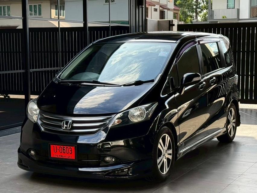 Honda Freed ปี 2012 วิ่งน้อย 1xx,xxx KM.