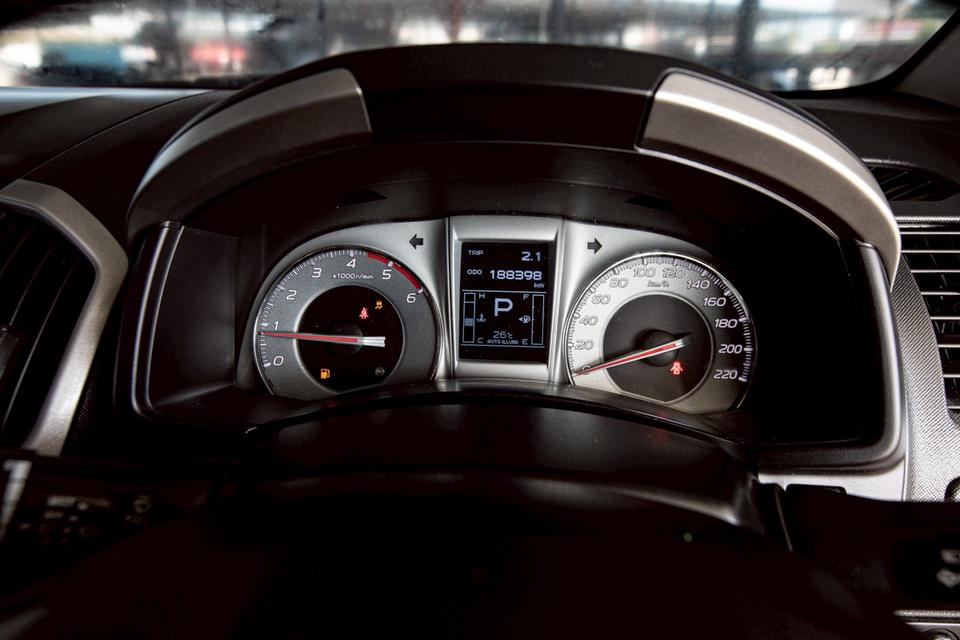 Isuzu Mu-X 3.0 DVD Navi สีขาว ปี 2015  16