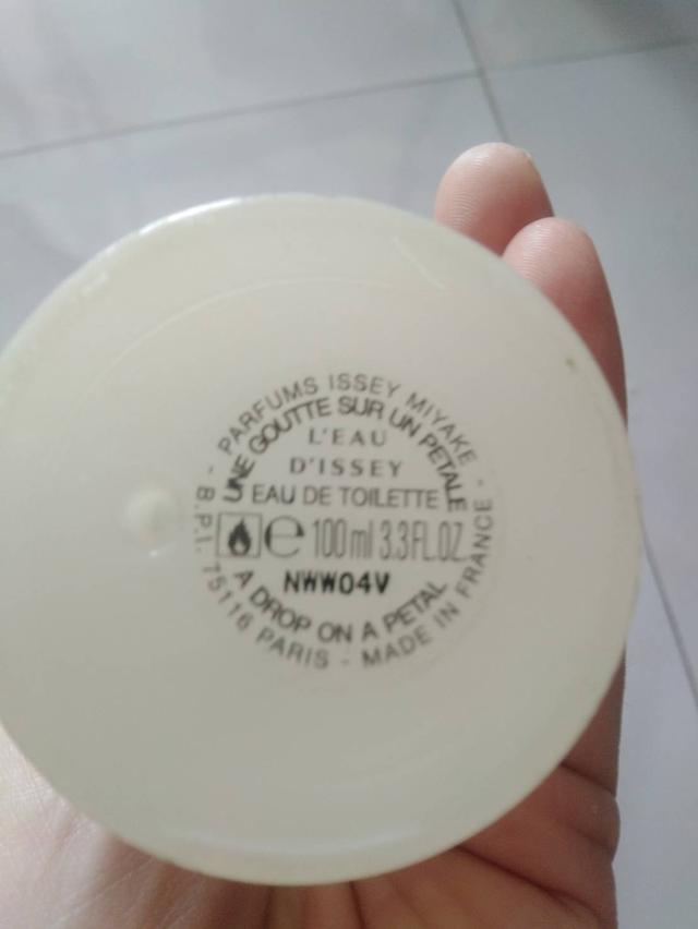 น้ำหอมแท้ราคาคุยกันได้ Issey Miyake a drop on a petal edt 100ml 2