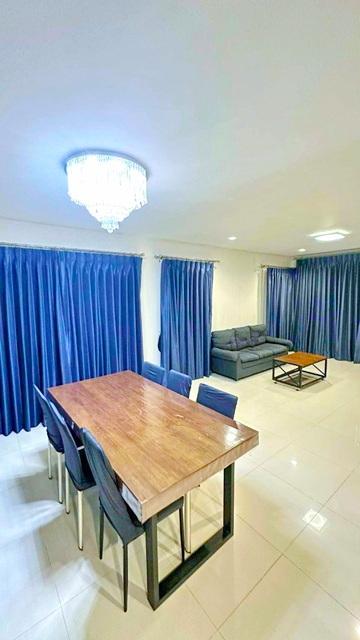 MRTทะเลสาบ เซ็นทรัล Impact เมืองทองธานี 2.2 ก.ม ให้เช่าบ้านเดี่ยว 2 ชั้น 60 ตร.วา.240 ตร.ม. แจ้งวัฒนะ 4.6 กม. แจ้งวัฒนะ- 3
