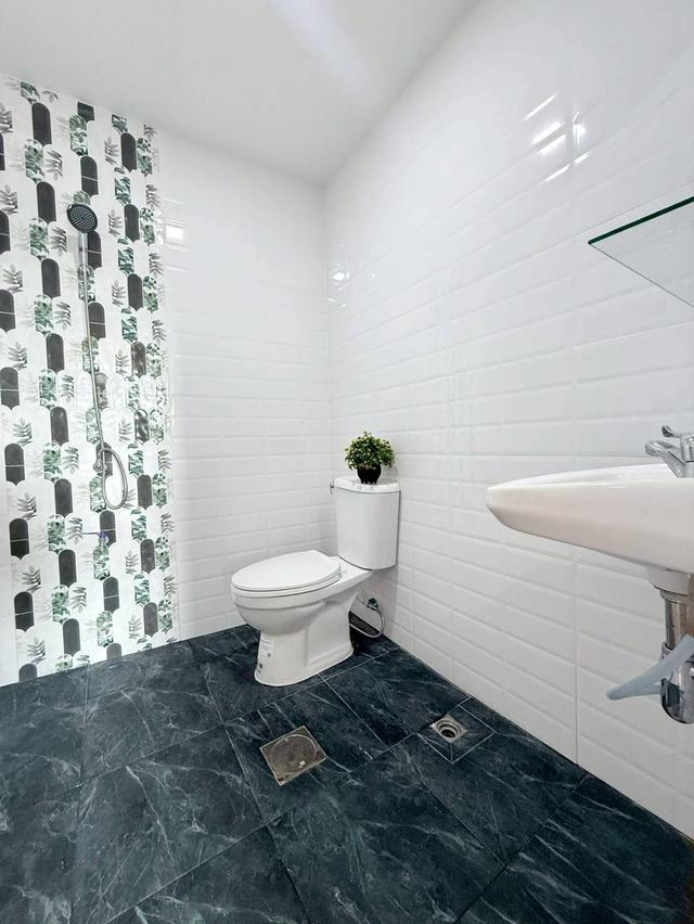 หลังมุม 32 ตรว. โซนเลียบวารี หนองจอก ฟรีโอน แบบนี้ต้องรีบ! 8