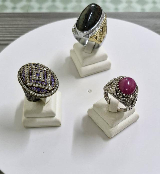 เครื่องประดับแหวนพร้อมใบแสกนโลหะเงิน 2 วง