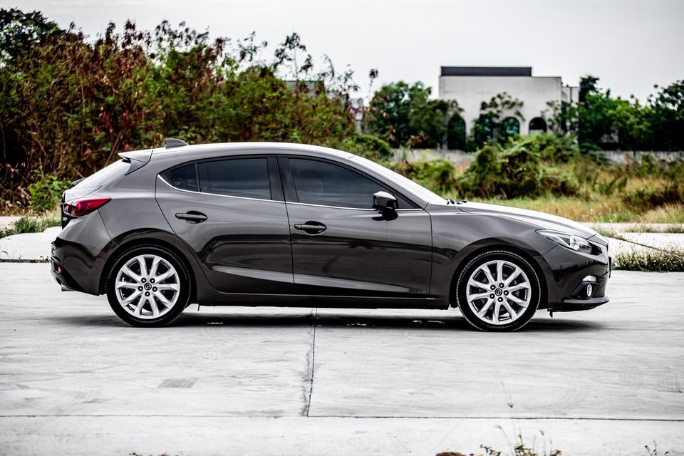 Mazda 3 Skyactiv 2.0S Hatchback ปี 2014 สีน้ำตาล  6