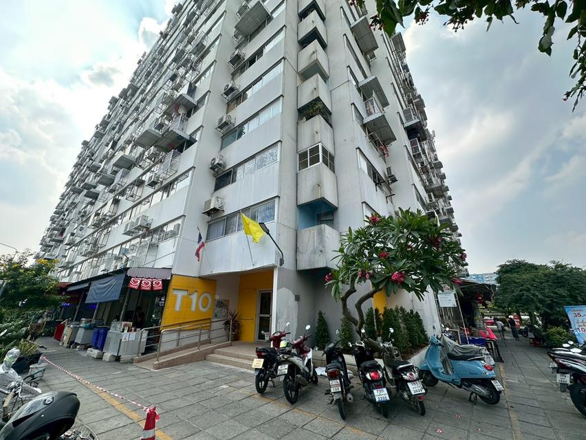 ขายต่ำกว่าราคาประเมิน !!  ป๊อปปูล่าคอนโด ตึก T10 ชั้น 2 วิวนอก ไม่มีตึกบัง ลมเย็น มีลมตลอด 11