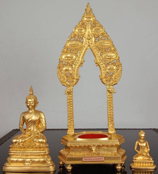 606.ชุดพระนิรันตราย (จำลอง) สองกษัตริย์ (3 ถอด) 16