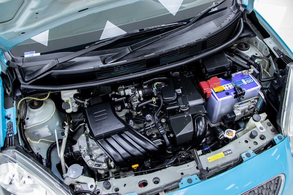 2016 Nissan MARCH E hatchback 3