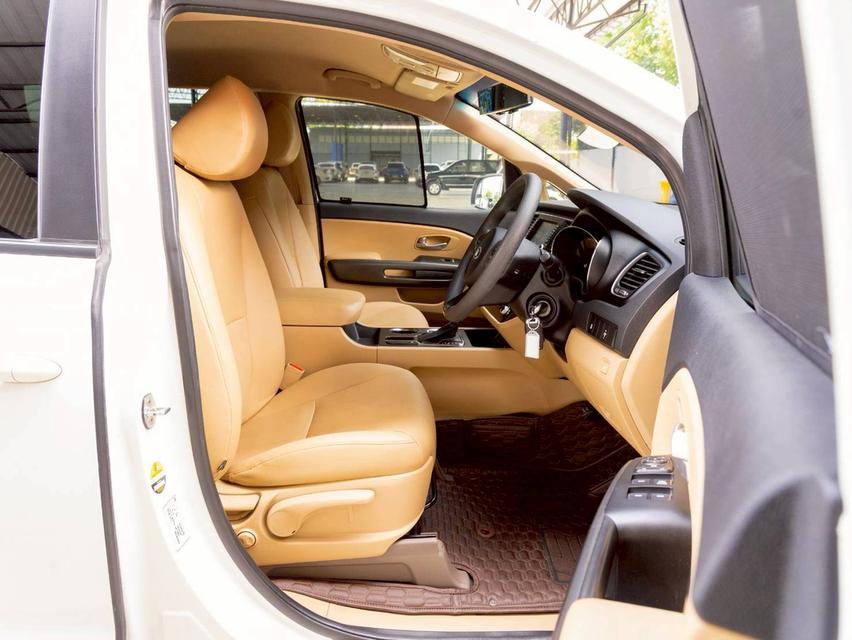 Kia Carnival 2.2LX ปี21 13
