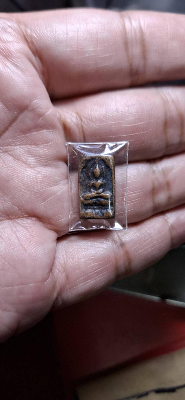 พระบ้านเก็บเก่า หลวงปู่ศุขตัดชิดเนื้อแห้งๆเก่าๆสวยเดิม