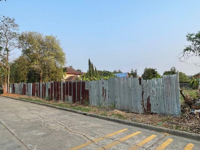 PP462 ขายที่ดินขนาด 296 ตารางวา ซอยศรีนครินทร์ 55 ซอยหมู่บ้านเสรีวิลล่า ใกล้ถนนศรีนครินทร์ สวนหลวงร.9 หลังห้างพาราไดซ์พาร์ค 9