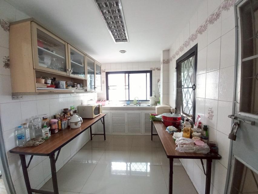 ขายบ้านแฝด 2 ชั้น 2หลังติดกัน หมู่บ้านการ์เด้นโฮมวิลเลจ ซอยวันเฉลิม5 6