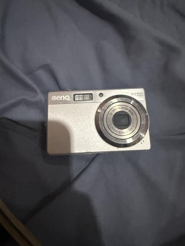 BENQ DC E720 DIGITAL CAMERA