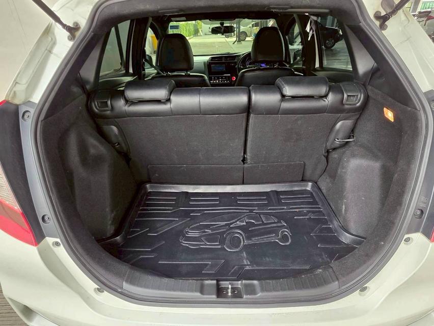 Honda Jazz 1.5RS + ปี 2017 ♨️ #ประกันเครื่องเกียร์3ปี3หมื่นkm♨️ 16