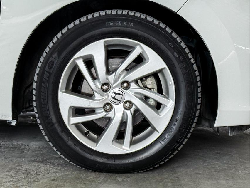 2020 HONDA JAZZ, 1.5 i-VTEC S  14