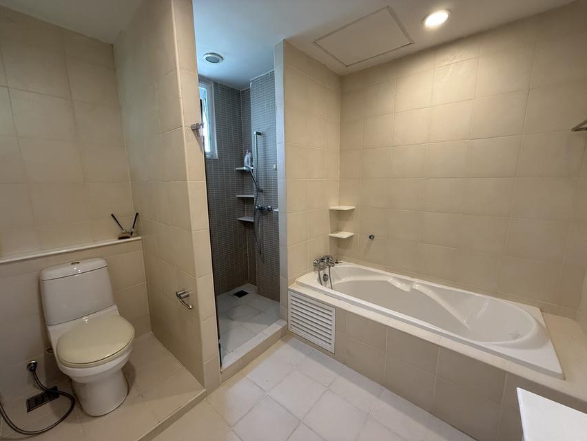 House/Private Unit for Rent in Ekkamai 22 | Separate Entrance | Independent Living Space in a Semi-Detached House 12