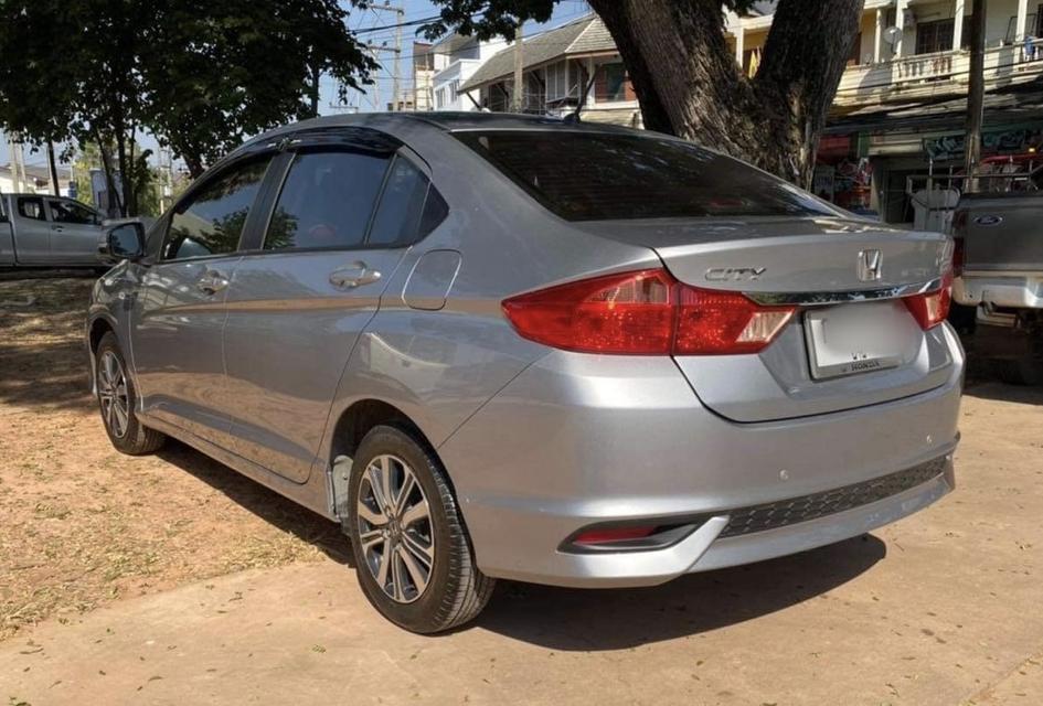 รถมือเดียวเจ้าของขายเอง  honda city 2018 1.5v ใช้น้อยมากๆ 59,000 km ปี 2018 เกียร์ auto  4