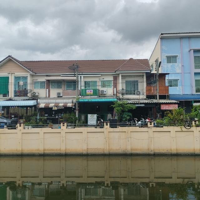ขายทาวเฮาส์ หมู่บ้านนิราวิลล์ ราคาถูก 3