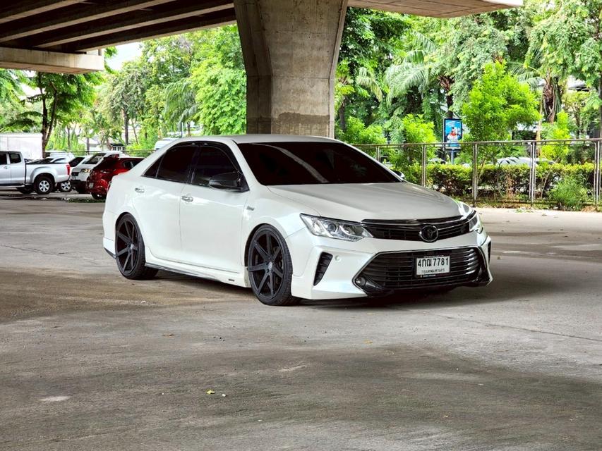 ขายรถ Toyota Camry 2.0G Estimo ปี 2015 สีขาว เกียร์ออโต้