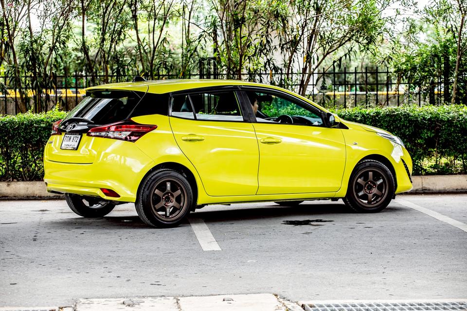 ขาย Toyoya Yaris 1.2Ehtry ปี18 7