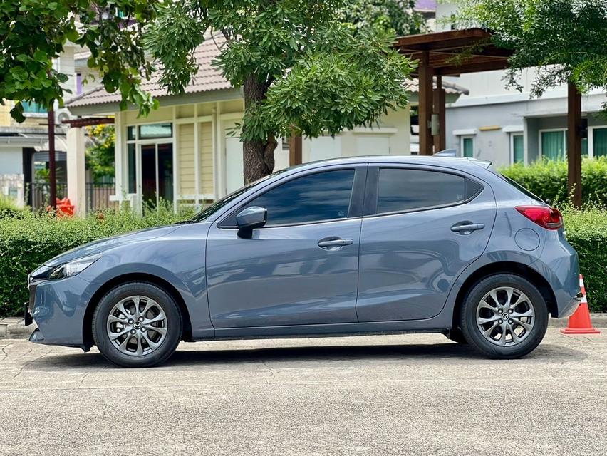 รุ่นรถ : Mazda 2 1.3 Ultra Hatchback เครื่องยนต์: เบนซิน เกียร์: ออโต้ ปี: 2026 สี: เทา ไมล์ 4xx Km. รูปที่ 9