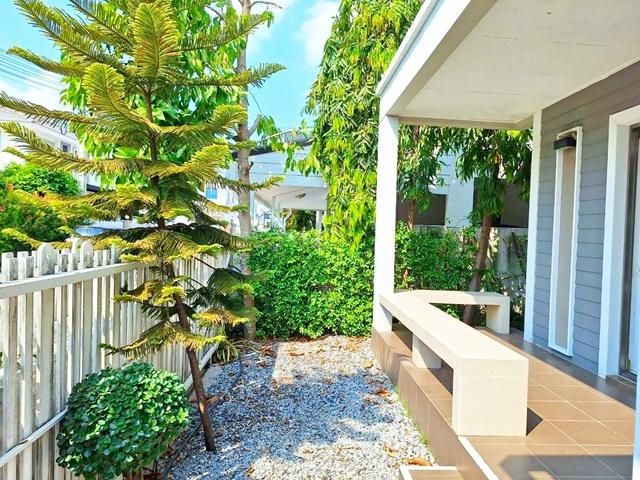 นิคมปิ่นทอง ชลบุรี 3.8 กม เจปาร์ค ศรีราชา 3.7กม. บ้านเดี่ยว 2ชั้นหรูหรา จัดเต็มเฟอร์ฯ 45ตร.ว.180ตร.ม. 3นอน 3น้ำ.รพ.สมิติ 8