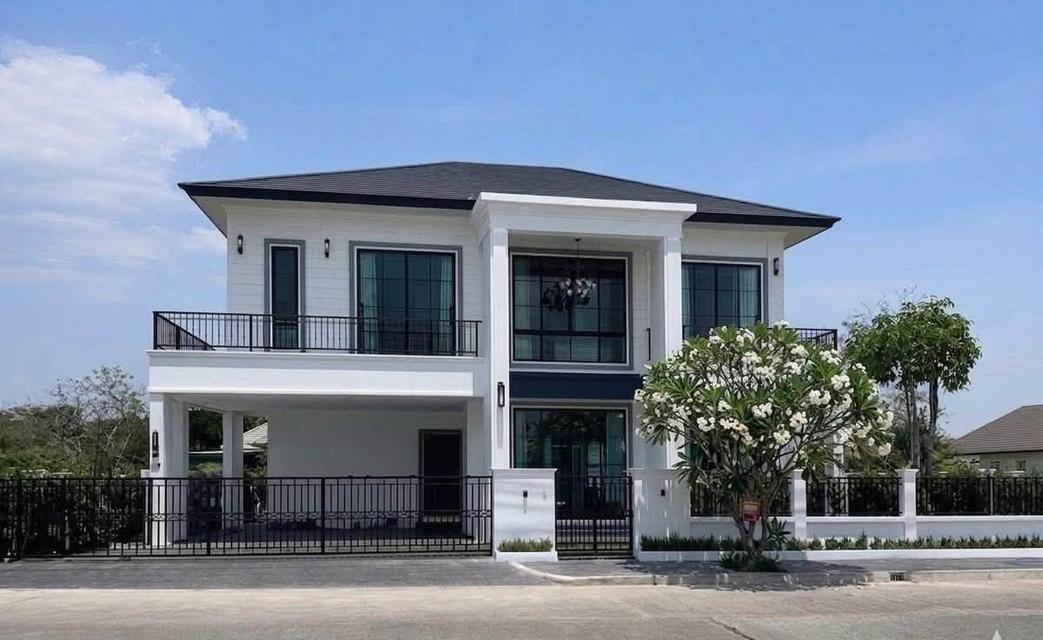 ขายพูลวิลล่าหรู กาดฝรั่ง หางดง เชียงใหม่ | Le Villa Rung Arun 1