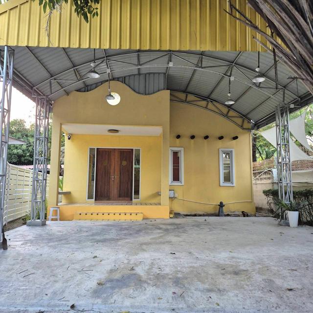 บ้านเดียวชั้นเดียว 2ิ ห้องนอน 2 ห้องน้ำ ติดเลียบทางด่วน 1