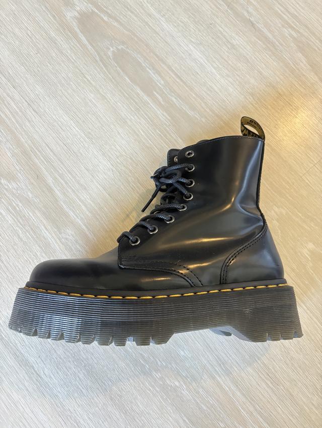 รองเท้าDr.Martens 6