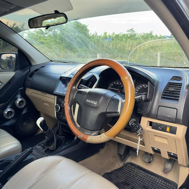 Isuzu Allnew D-Max 2.5  ปี 11 จด 12 รูปที่ 6