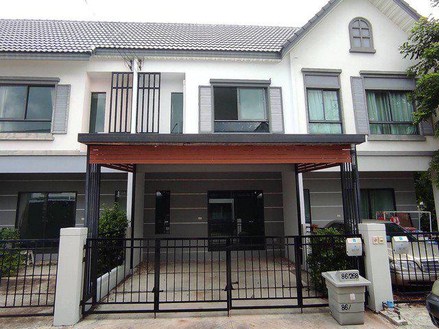 รูป ขายบ้านทาวน์เฮ้าส์ Modi Villa บางนา ซอยเอแบค