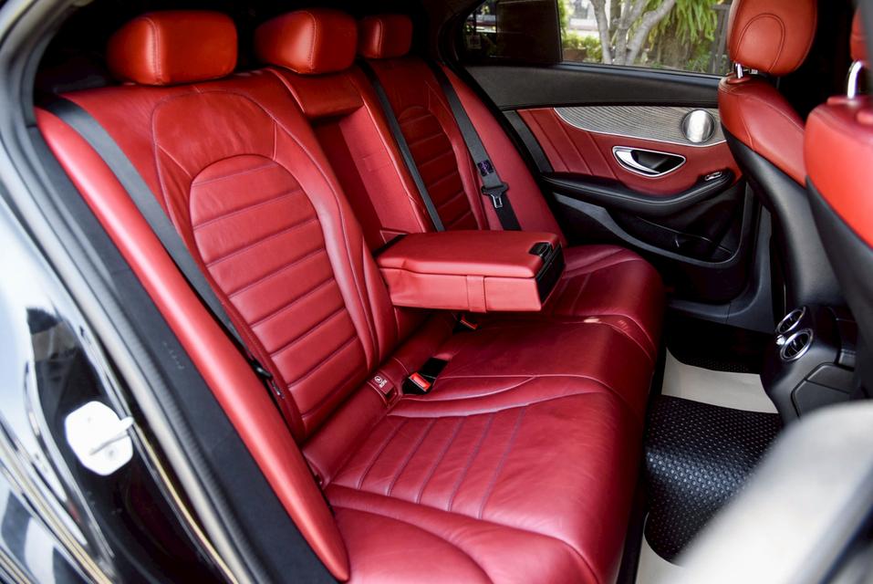 รหัสรถ CBL2323 Mercedes-Benz C350e AMG Dynamic W205 AT 2018 13